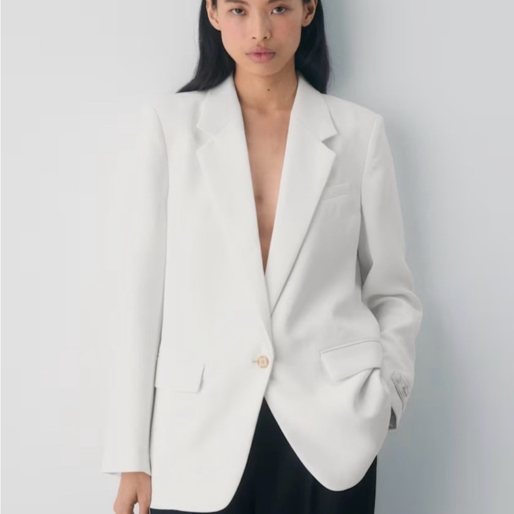 Aritzia Light Birch Generation Blazer